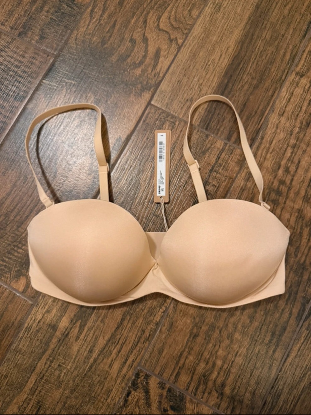 SKIMS ULTIMATE NWT Strapless Push-Up Bra Sand color, 34C